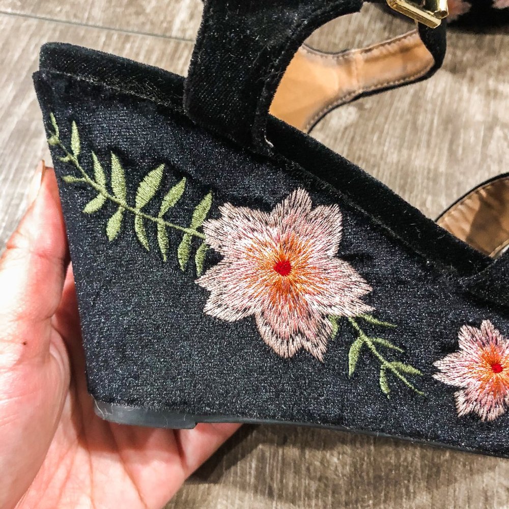 Velvet Embroidered Platform Wedges - Picture 7 of 9